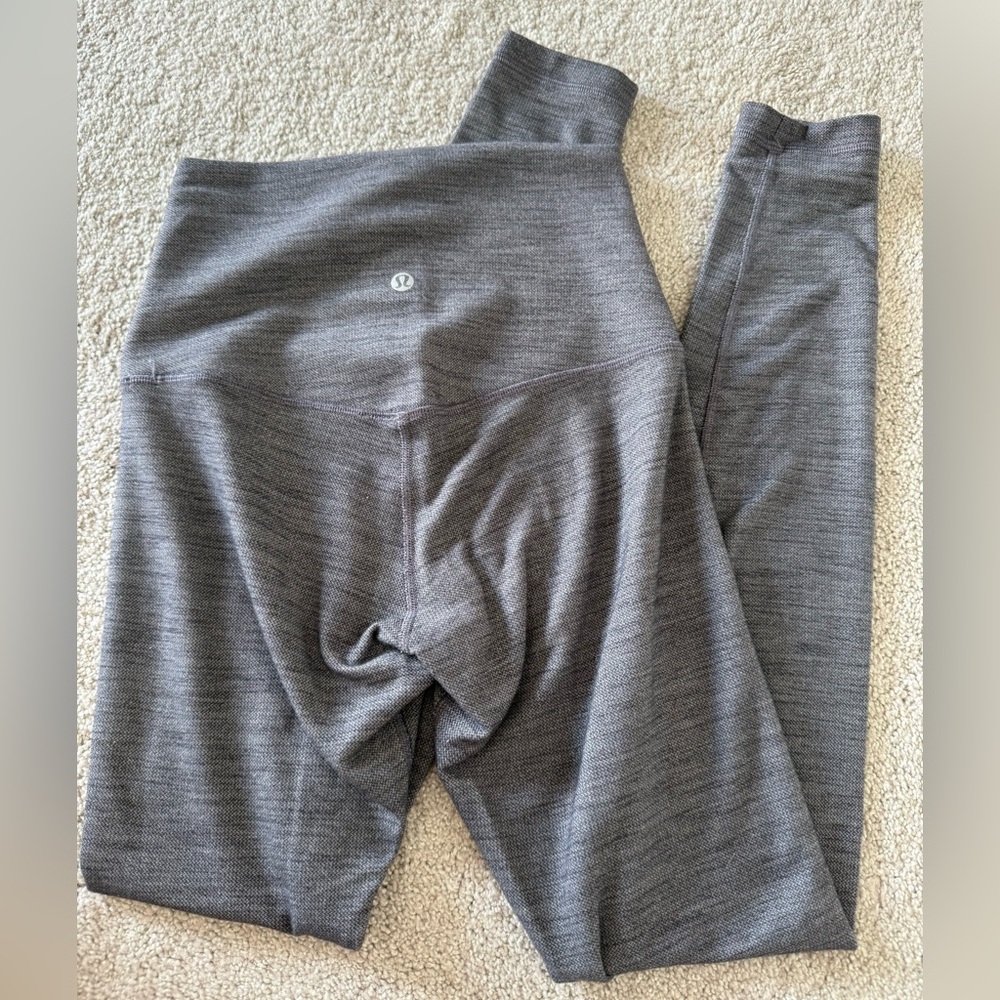 LULULEMON - Align High Rise Leggings - Grey - Size 4 - Excellent Condition - Picture 3 of 6